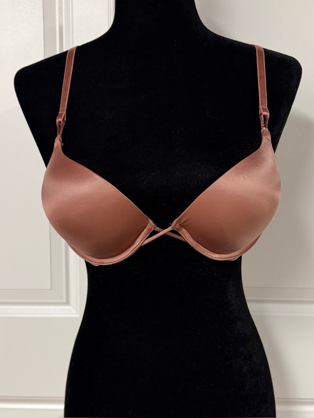 Victoria’s Secret Bombshell Add 2 Cups Smooth Push-Up Bra